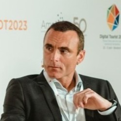 Carlos Alarcón